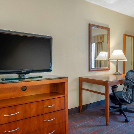 Quality Inn Savannah Historic District Екстер'єр фото