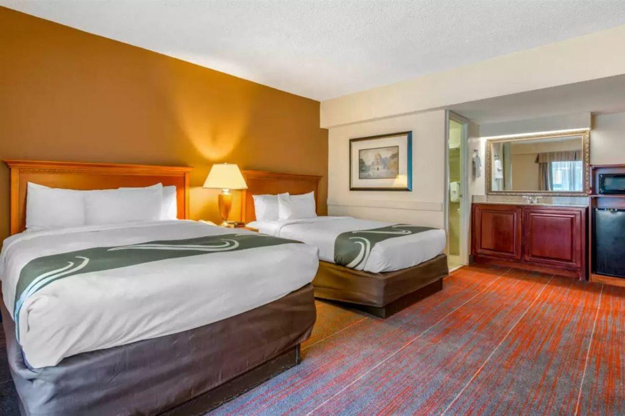 Quality Inn Savannah Historic District Екстер'єр фото