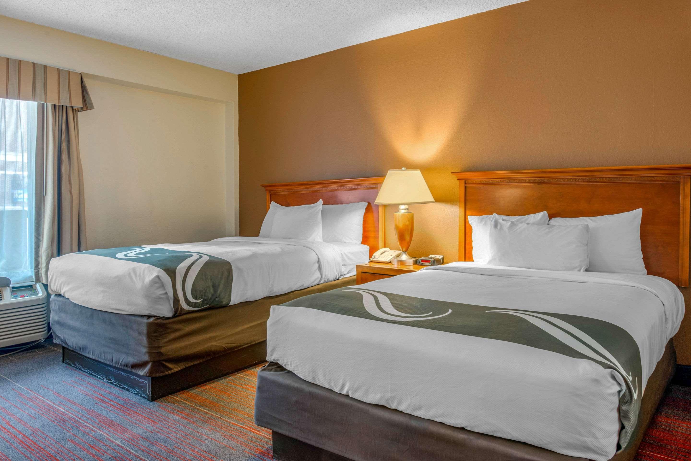 Quality Inn Savannah Historic District Екстер'єр фото