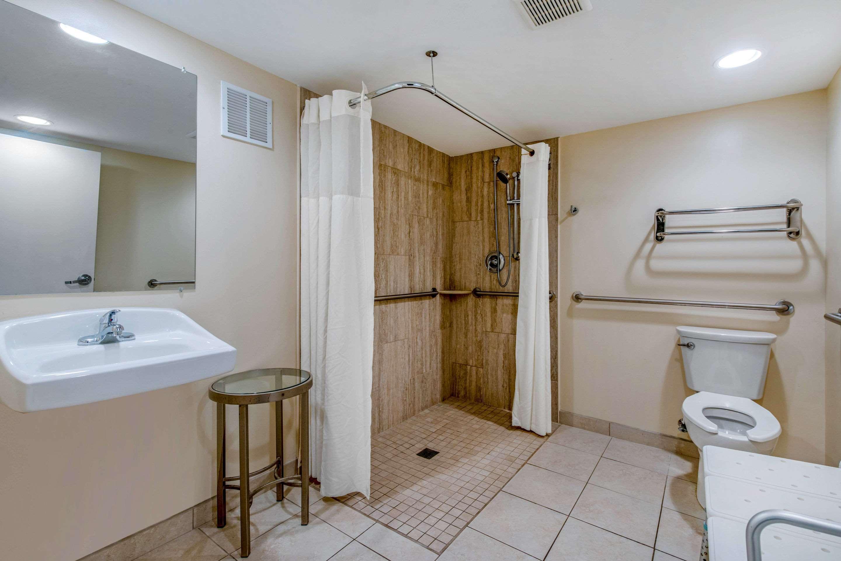 Quality Inn Savannah Historic District Екстер'єр фото
