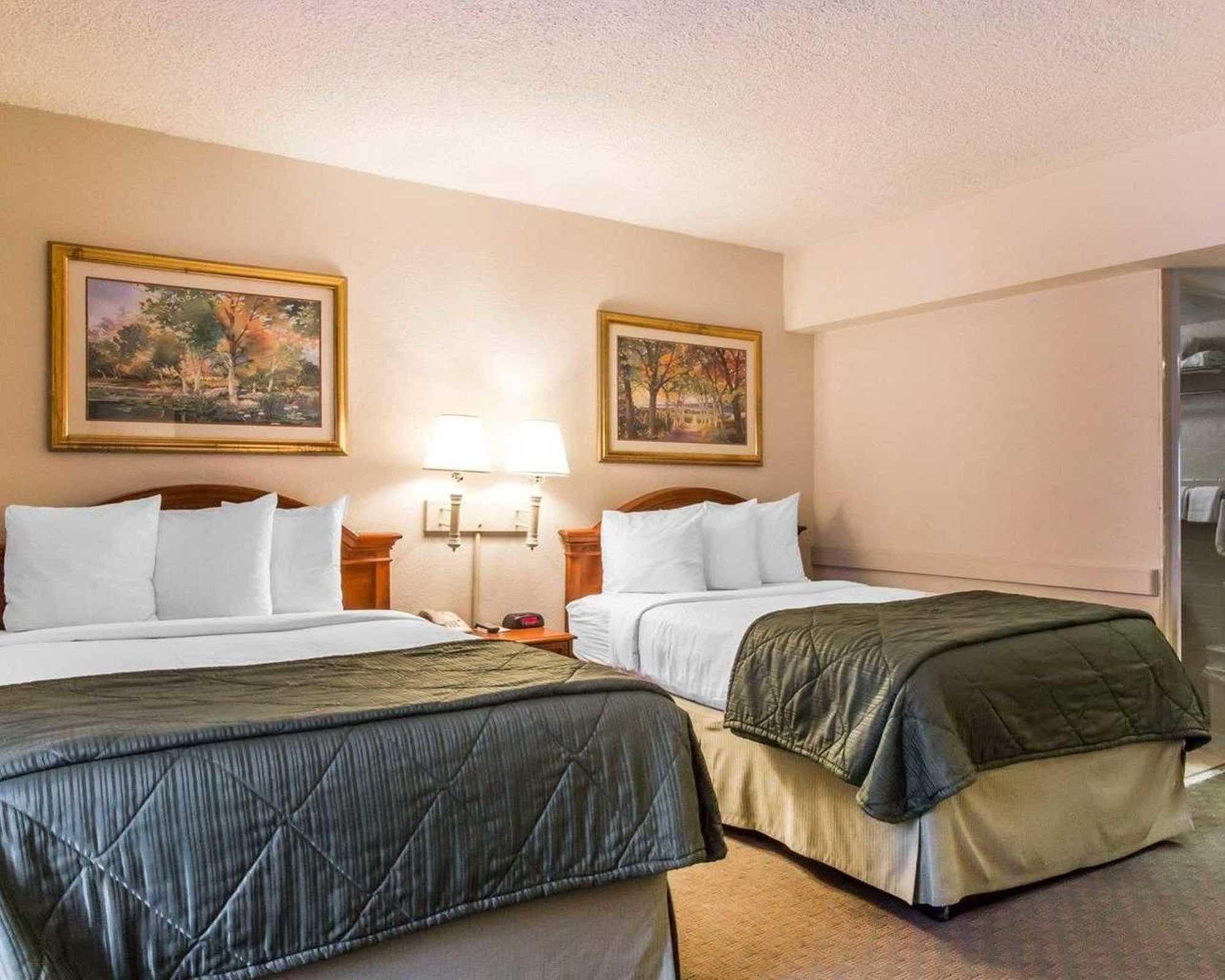 Quality Inn Savannah Historic District Екстер'єр фото